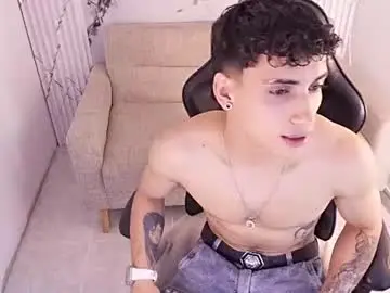 Chaturbate Live Sex Cam of jhoanleandro