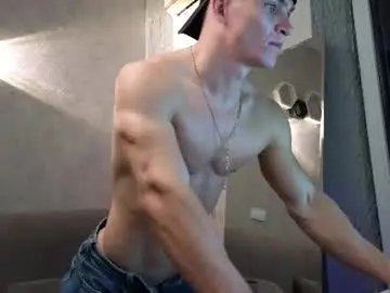 Chaturbate Watch Live Sex Cams of elliot_muscle04