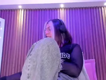 Chaturbate Live Sex Cam of gabyrose9