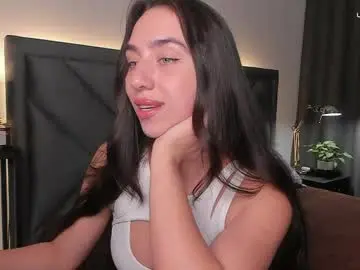 Chaturbate Live Sex of r_a_v_e_n