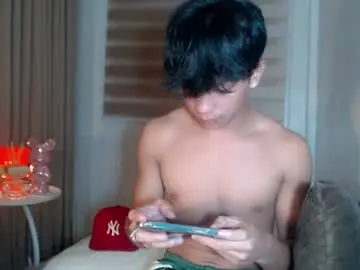 Chaturbate Nude Webcam of etherealboytoy4hire