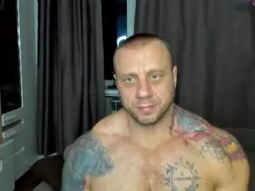 Chaturbate Free Porn Cam of ironhulk22