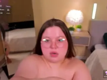 Chaturbate Live Sex Cam of lisa_payne