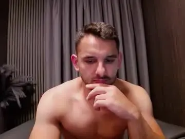 Chaturbate Live Sex Cam of antoniovalentinidiamond