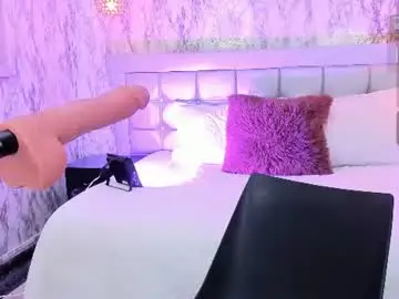 Chaturbate Watch Live Sex Cams of lyen_rae_