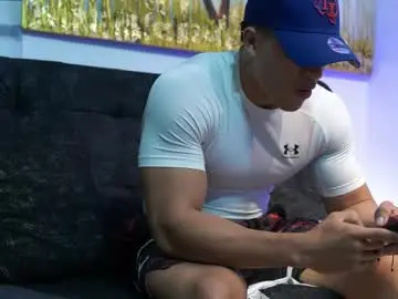 Chaturbate Live Sex Cam of romano_kentt12