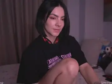 Chaturbate Watch Live Sex Cams of hollylinder_