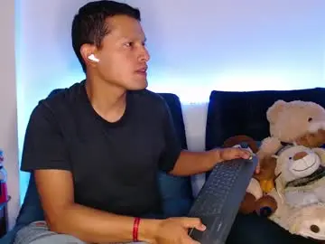 Chaturbate Free Porn Cam of littledicklatin