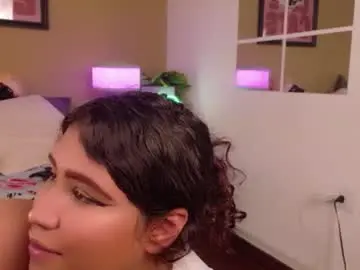 Chaturbate Live Sex Cam of maya_house