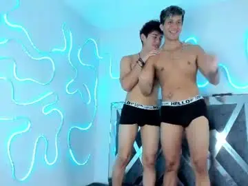 Chaturbate Adult Webcams of robertmiller21