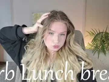 Chaturbate Live Sex Cam of jes_solar