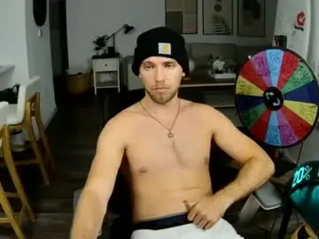 Chaturbate Best live sex cam show of troy_greenxo