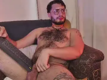 Chaturbate Live Sex Cam of axel_giracr