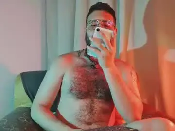 Chaturbate Nude Webcam of axel_giracr