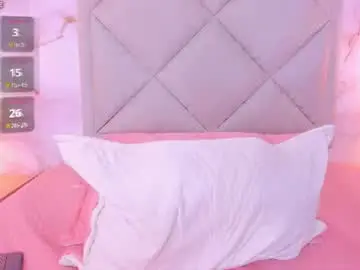 Chaturbate Live Sex Cam of bellamooretti