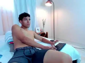 Chaturbate Best live sex cam show of damian_rodriiguez