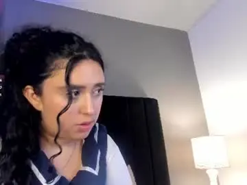Chaturbate Adult Video Chat of isaxcurves