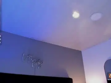 Chaturbate Watch Live Sex Cams of isaxcurves