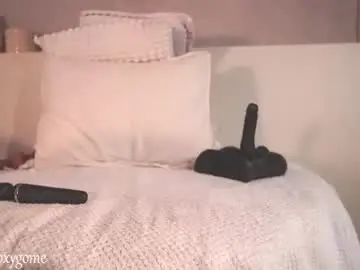 Chaturbate Adult Video Chat of roxannegomez_