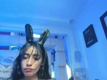 Chaturbate Free Porn Cam of tashi_cute7