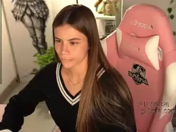 Chaturbate Live Sex Cam of tatiana__cortes18