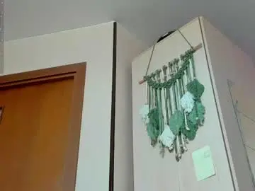 Chaturbate Best live sex cam show of crimson_ellie