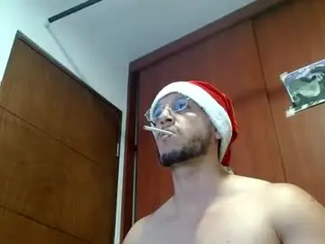 Chaturbate Free Porn Cam of marcusmilarc