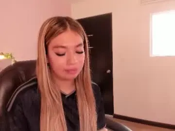 Chaturbate Live Sex Cam of milo_and_zoe