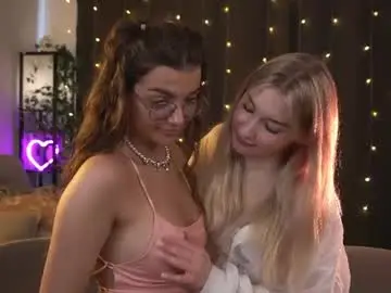 Chaturbate Free Porn Cam of huba_booba