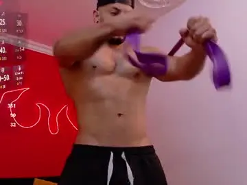 Chaturbate Free Porn Cam of mike_savage3