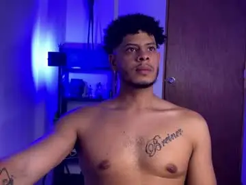 Chaturbate Best live sex cam show of colt_addam