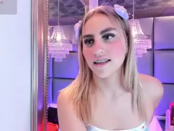 Chaturbate Adult Webcams of lil_sarah18