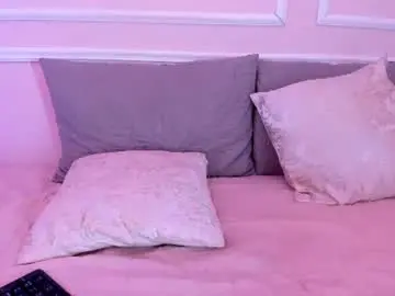Chaturbate Live Sex Cam of maia_lion