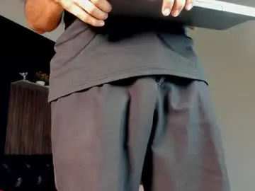 Chaturbate Free Live Porn of titobell10