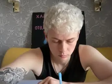 Chaturbate Live Sex Cam of danny_love01