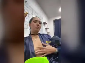 Chaturbate Adult Video Chat of selena__noir