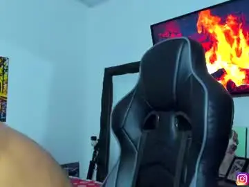 Chaturbate Sex Cam of andy_walker_