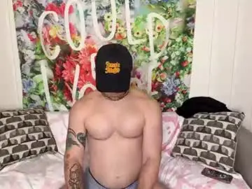 Chaturbate Sex Cam of daddydaydrinkz