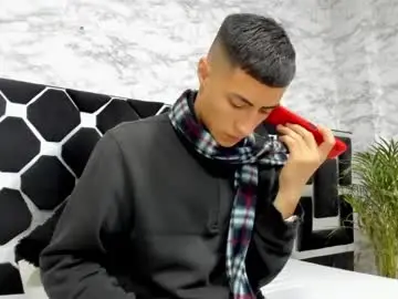 Chaturbate Live Porn of mr_porn_9