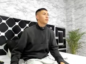 Chaturbate Sex Cam of mr_porn_9