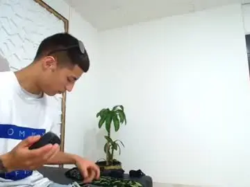 Chaturbate Live Sex of mr_porn_9