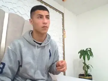 Chaturbate Adult Webcam of mr_porn_9
