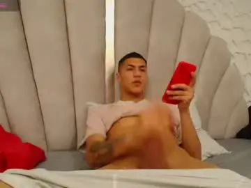 Chaturbate Nude Webcam of mr_porn_9