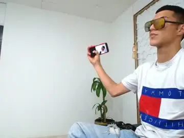 Chaturbate Live Sex of mr_porn_9