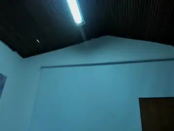 Chaturbate Live Sex of ale_alejandra
