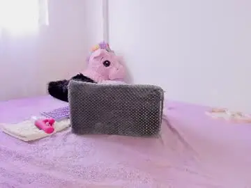 Chaturbate Watch Live Sex Cams of emy_xdy