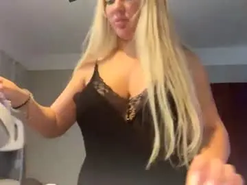 Chaturbate Live Sex Cam of sarahstone_
