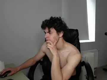 Chaturbate Best live sex cam show of brad_holloway