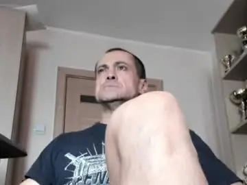 Chaturbate Free Porn Cam of carin_the_body