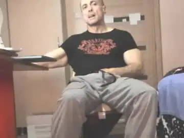 Chaturbate Free Porn Cam of carin_the_body